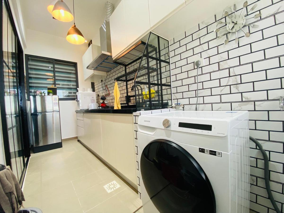Orang Utan Guest House Monthly Sandakan Exterior photo